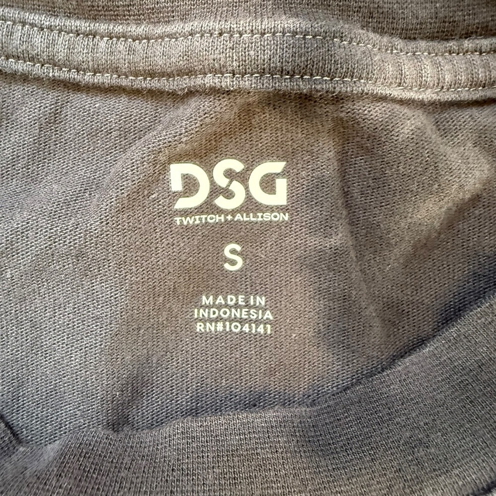 DICKS Sporting Goods X Twitch + Allison Boss Comet Pocket Tee Men Small Gray DSG - Picture 6 of 9